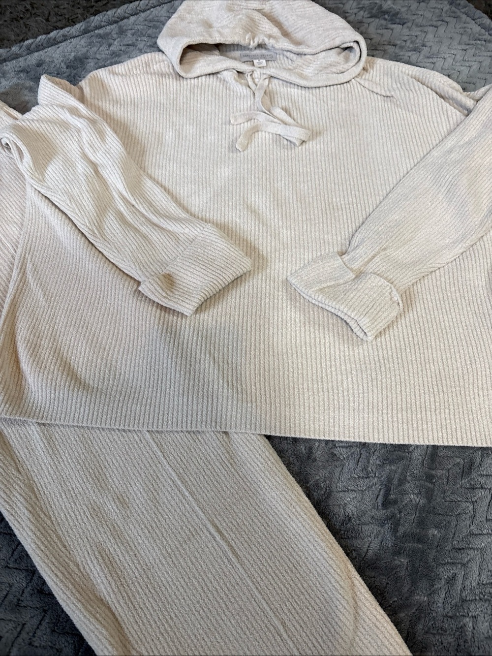 Barefoot Dreams Neutral Cream Cozy Knit Hoodie Set